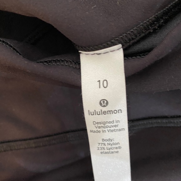 SoulCycle Lululemon Chicago leggings - Picture 3 of 3